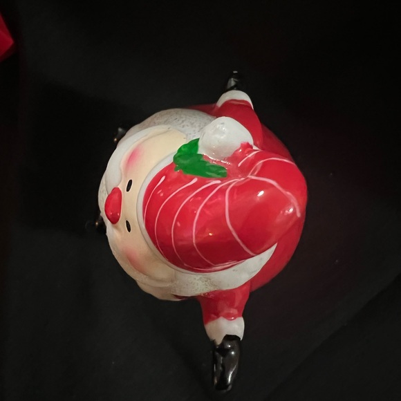 Pier 1 Santa Claus Ceramic Hinged Trinket Box with Christmas Present - Picture 8 of 15